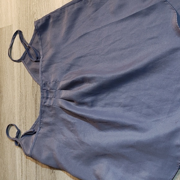 **5/$25** Aritzia Talula Tank Top - Picture 4 of 4